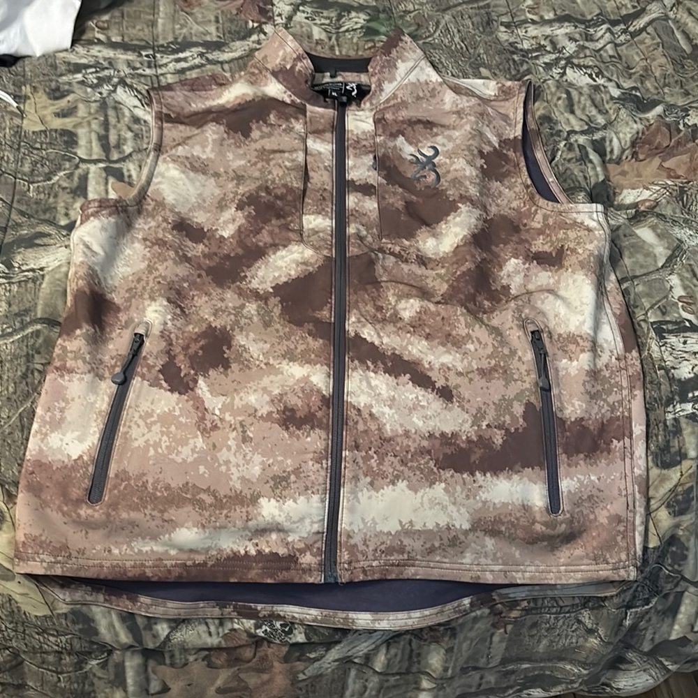 Browning Men's Camouflage Vest